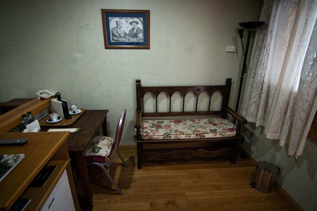 Hospedium Hotel Rural Abadia De Yuste Cuacos De Yuste Exteriér fotografie