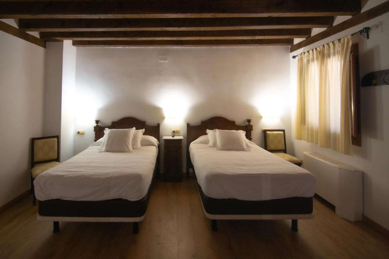 Hospedium Hotel Rural Abadia De Yuste Cuacos De Yuste Exteriér fotografie
