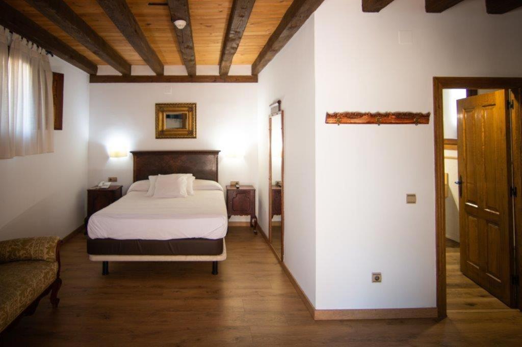 Hospedium Hotel Rural Abadia De Yuste Cuacos De Yuste Exteriér fotografie