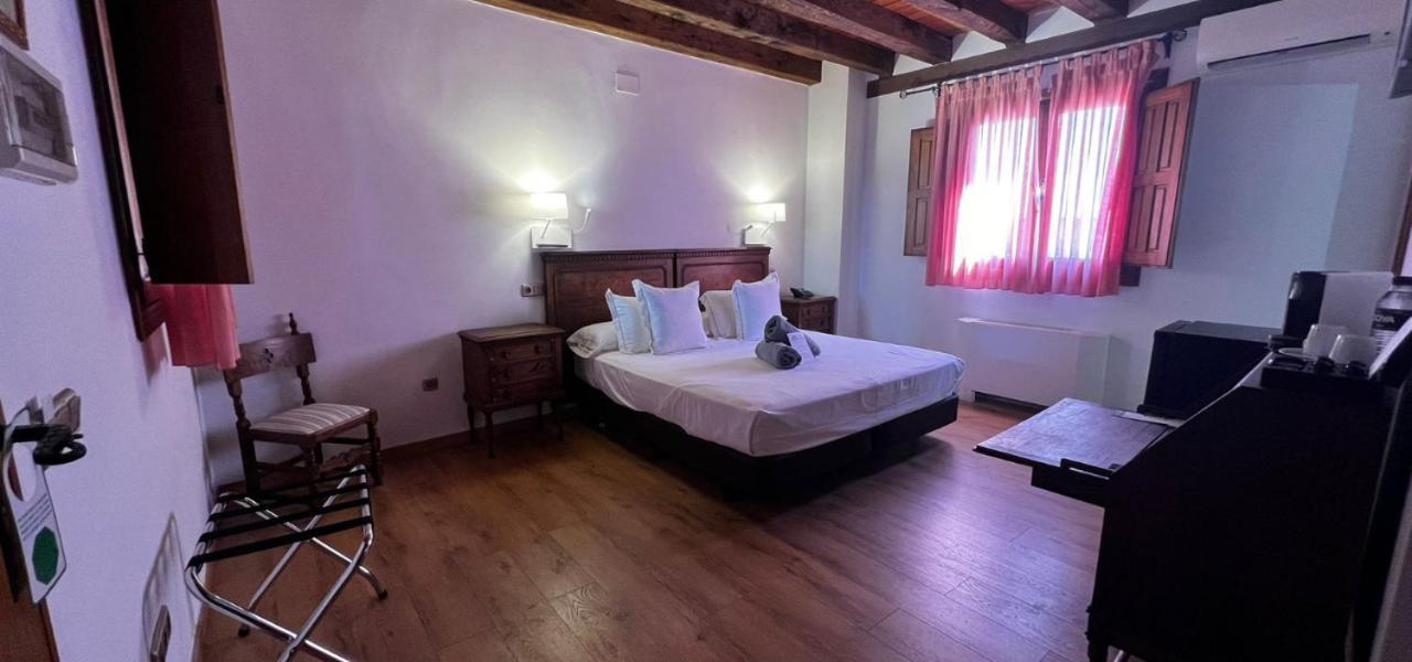 Hospedium Hotel Rural Abadia De Yuste Cuacos De Yuste Exteriér fotografie